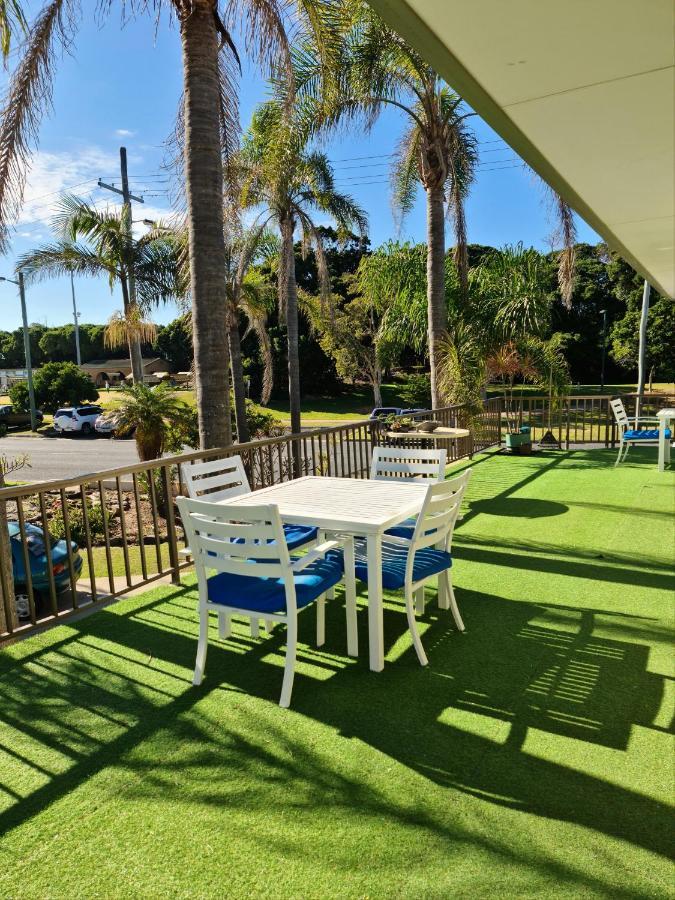 Ocean Parade Motel Кофс Харбър Екстериор снимка