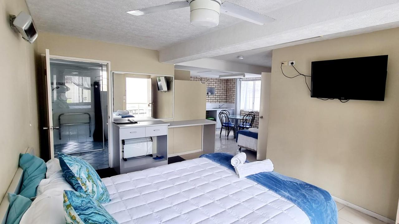 Ocean Parade Motel Кофс Харбър Екстериор снимка