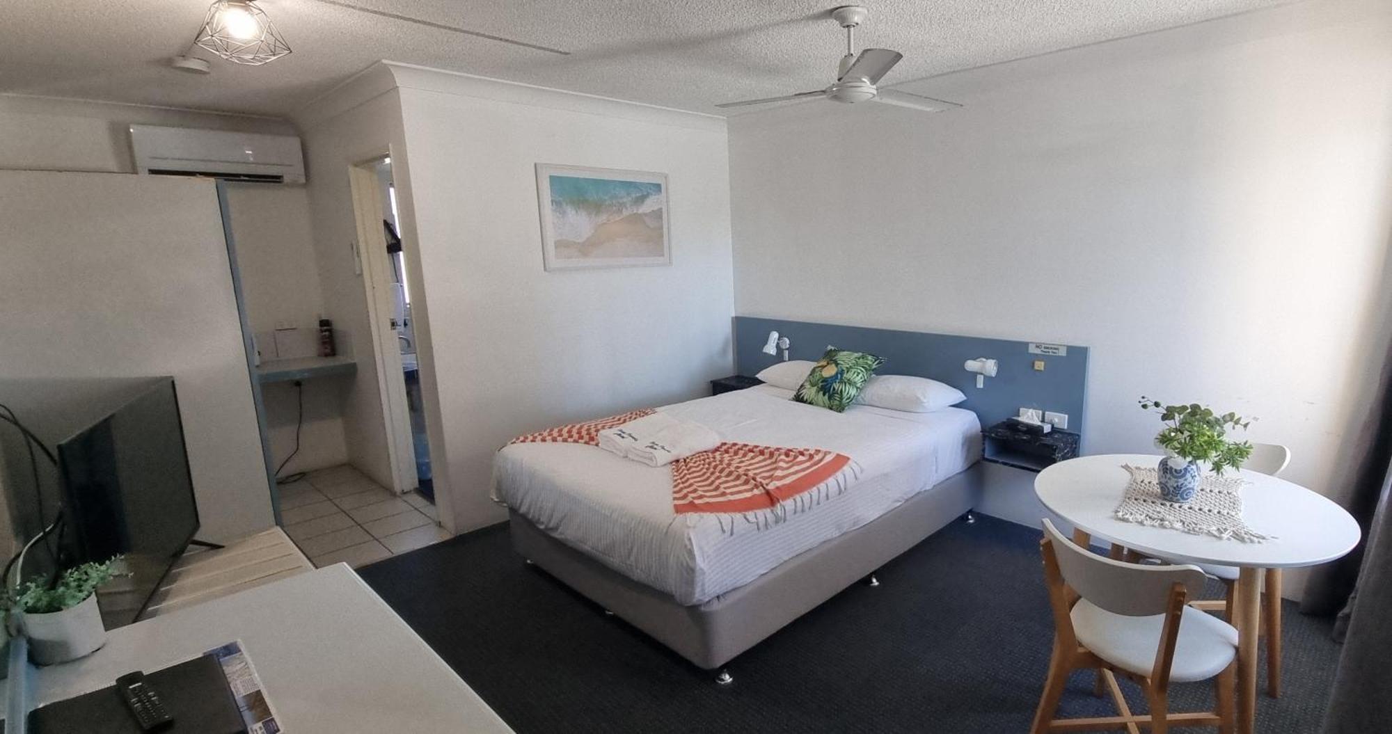 Ocean Parade Motel Кофс Харбър Екстериор снимка